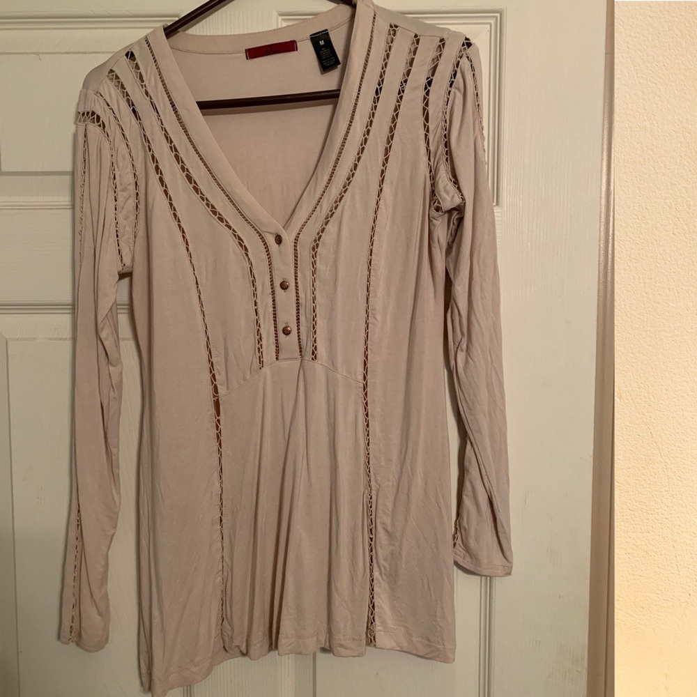 Red by BKE Cream Long-sleeve Top Lace Detail